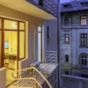 Apartahotel Chateau: Upscale In Bucharest's Historical Center!, Bucarest
