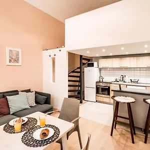 https://bpr-paulay-cozy-apartment.inbudapesthotels.com